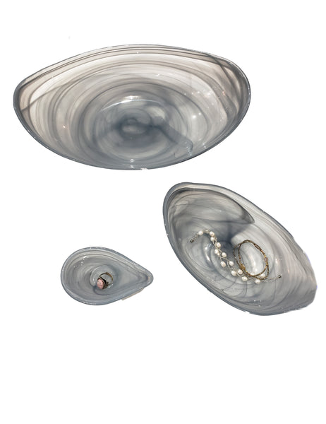 Marbleized glass serving bowls-set of 3