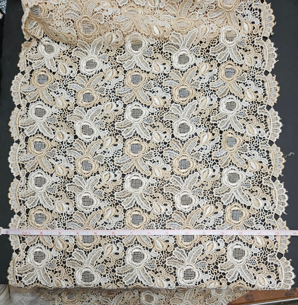 Vintage 2-tone Venise lace